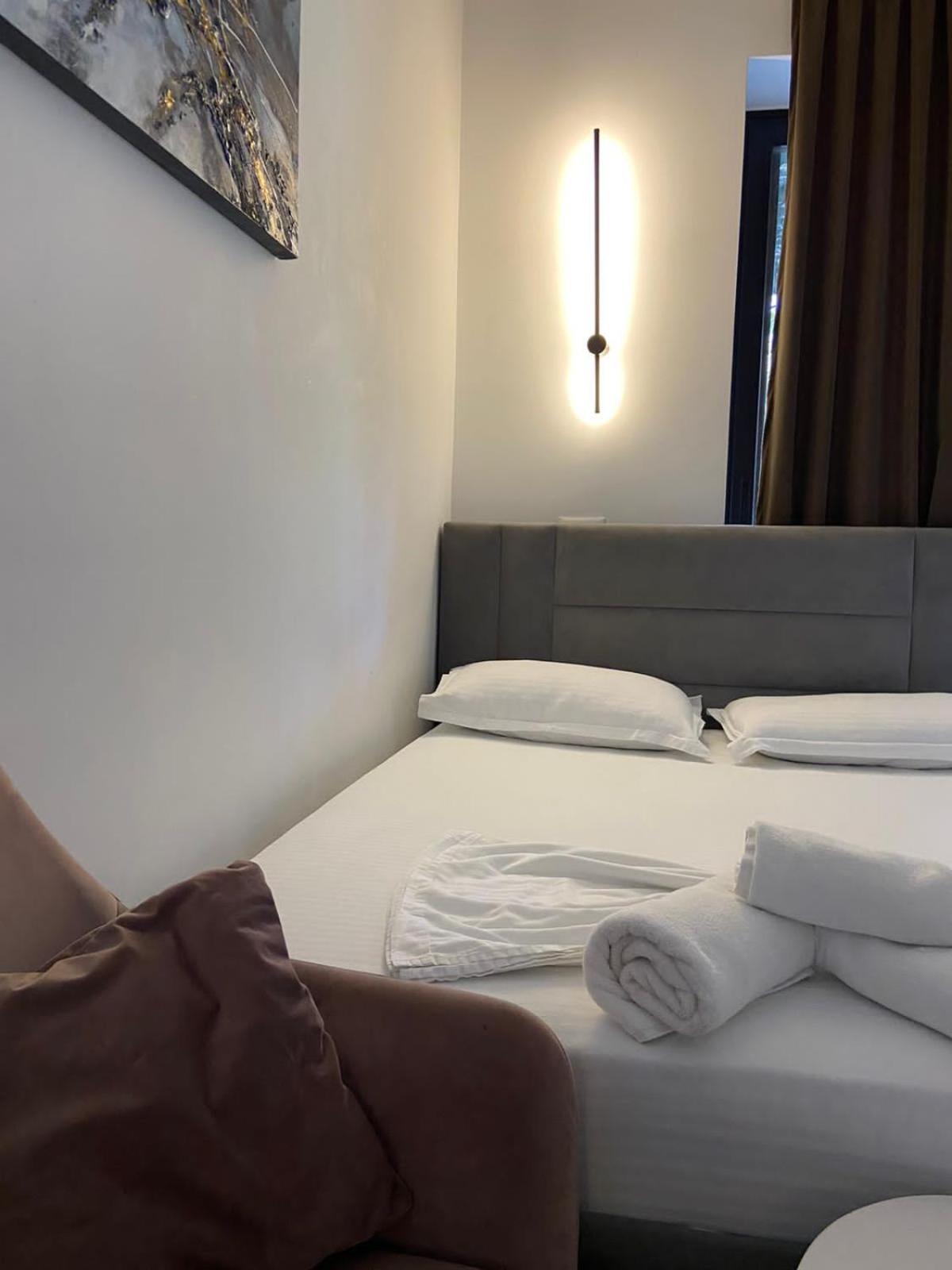 Luxury Apartments Blloku Tirana Eksteriør billede