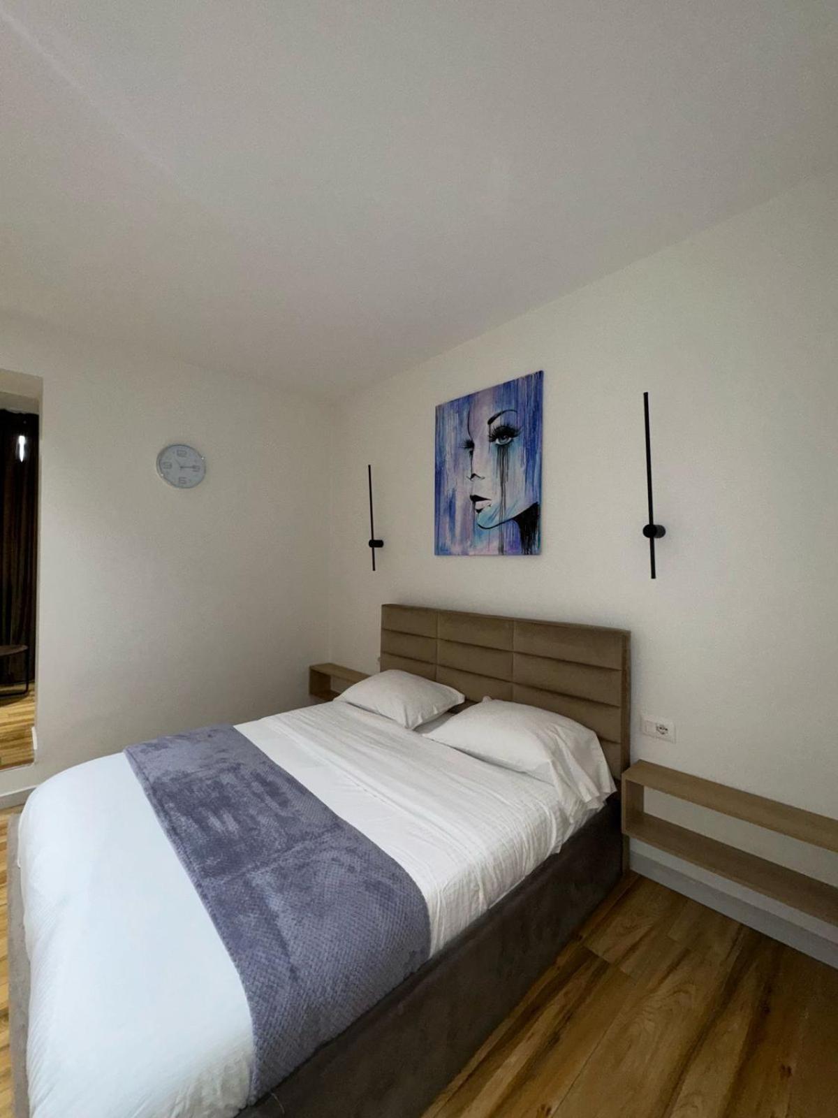 Luxury Apartments Blloku Tirana Eksteriør billede